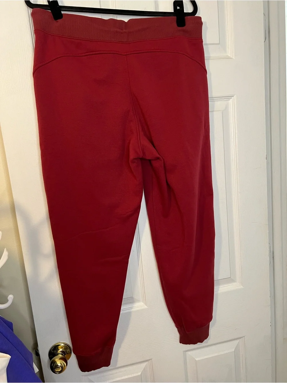 #398 Athleta Altitude Jogger Polartec Power Stretch Fleece Joggers Red Large EUC - Picture 2 of 7